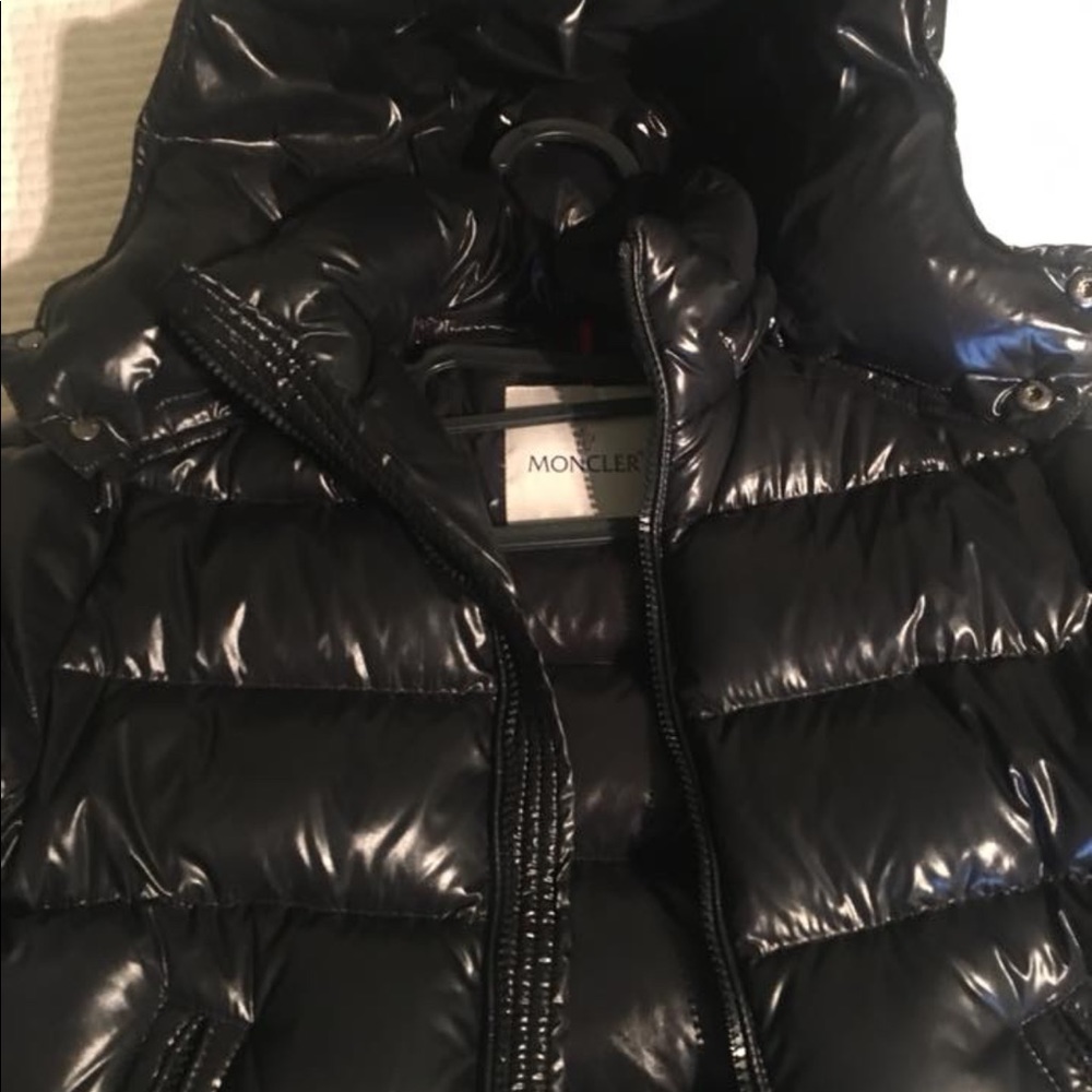 Boys Moncler Jacket Size 8 - Picture 3 of 7